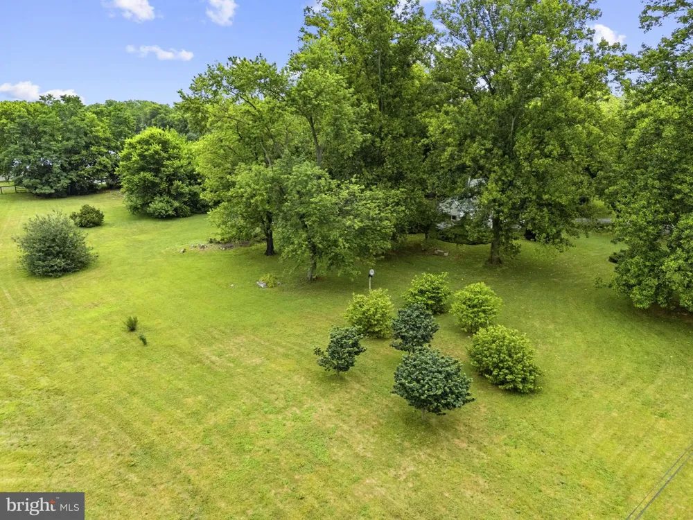 4766 JOHN MOSBY HIGHWAY Boyce, VA 22620