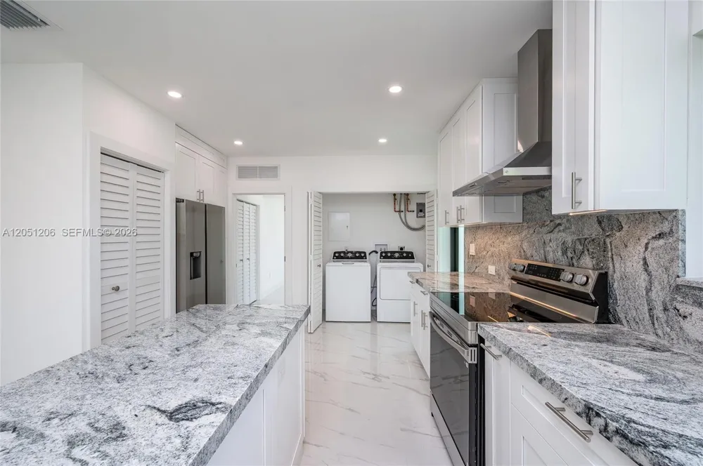 1621 S Treasure Dr North Bay Village, FL 33141