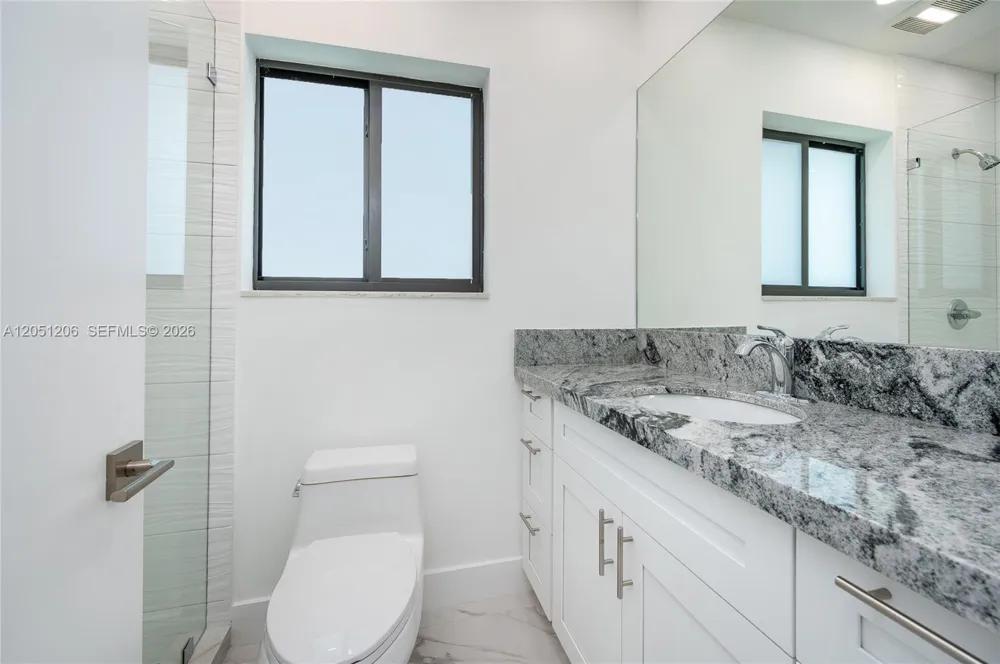 1621 S Treasure Dr North Bay Village, FL 33141