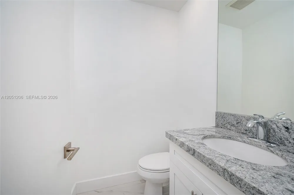 1621 S Treasure Dr North Bay Village, FL 33141