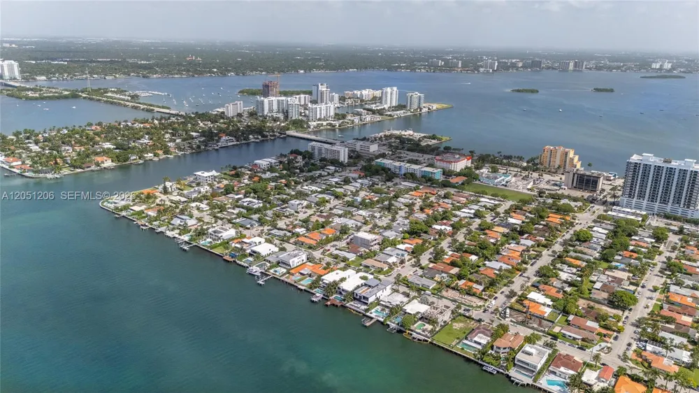 1621 S Treasure Dr North Bay Village, FL 33141