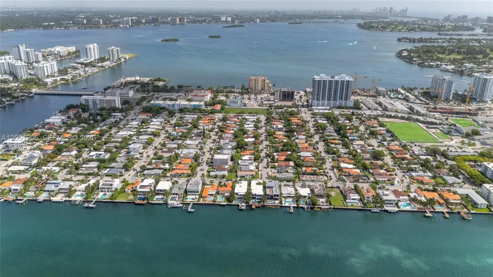 1621 S Treasure Dr North Bay Village, FL 33141