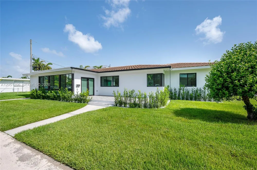 1621 S Treasure Dr North Bay Village, FL 33141