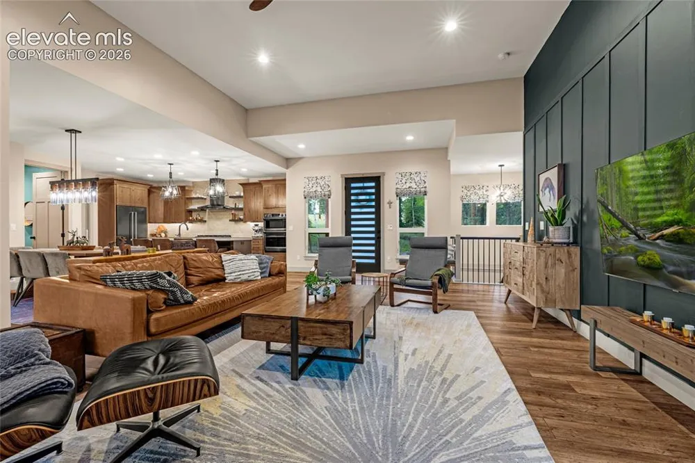 102 Bald Eagle View Divide, CO 80814