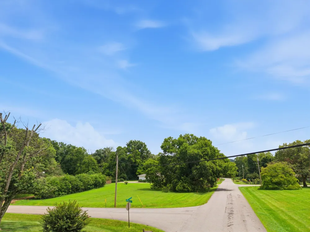 202 Harpeth Hills Dr Franklin, TN 37069