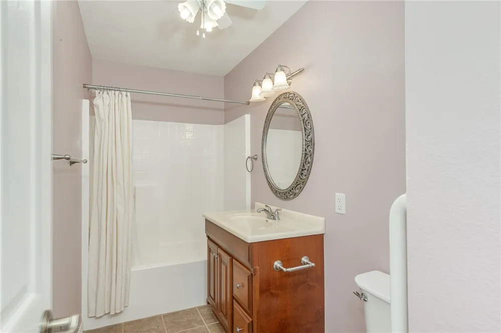 7055 County Road 129 Caldwell, TX 77836