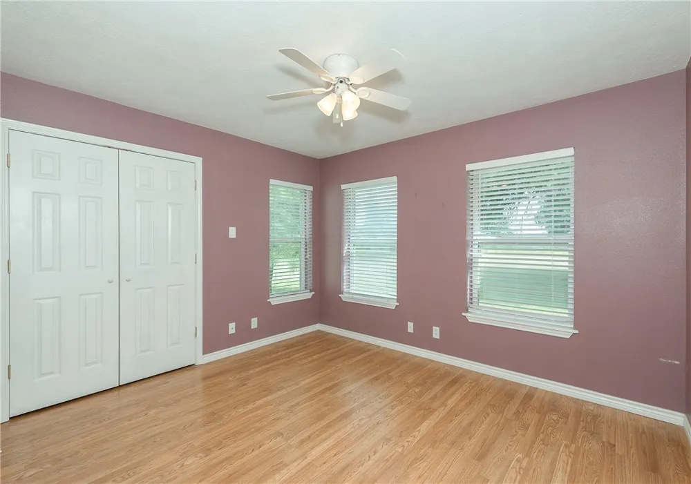 7055 County Road 129 Caldwell, TX 77836