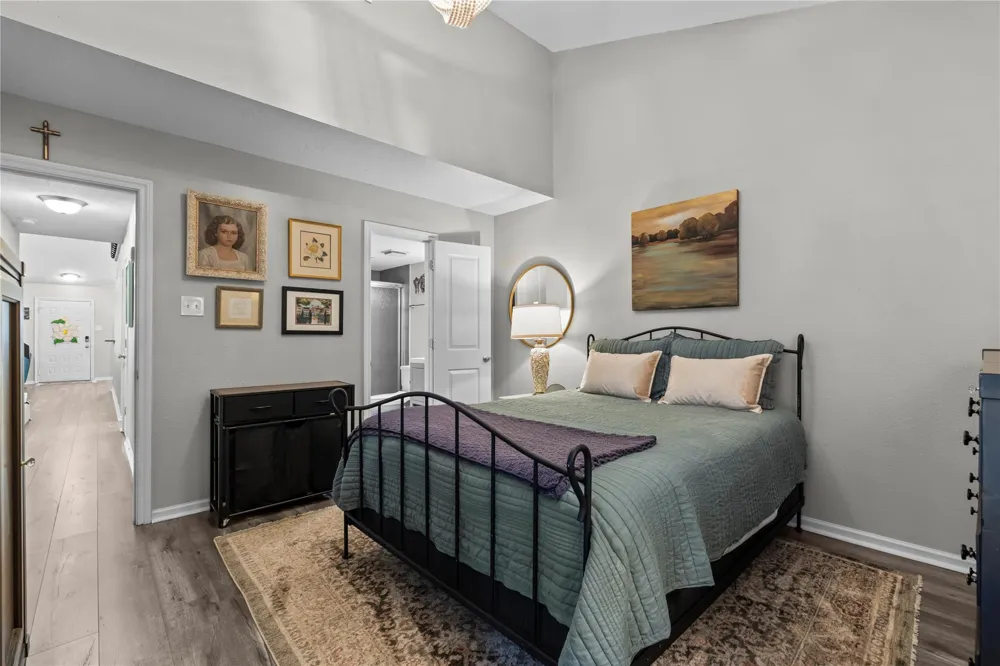 59 Hideaway Drive Friendswood, TX 77546