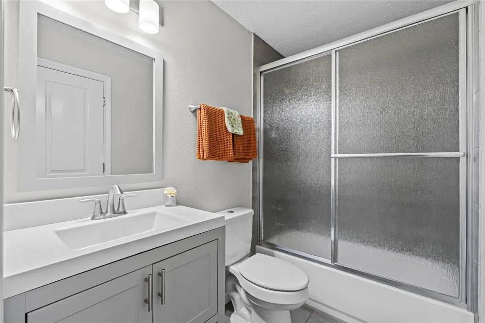 59 Hideaway Drive Friendswood, TX 77546