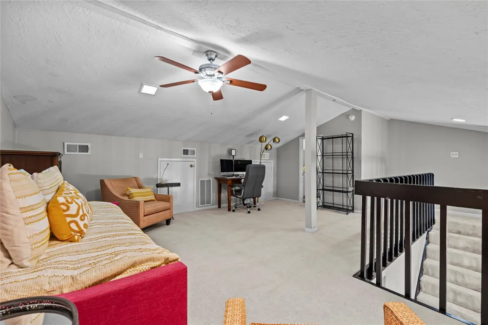 59 Hideaway Drive Friendswood, TX 77546