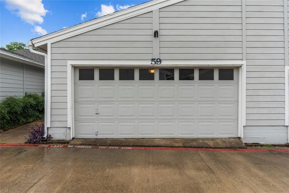 59 Hideaway Drive Friendswood, TX 77546