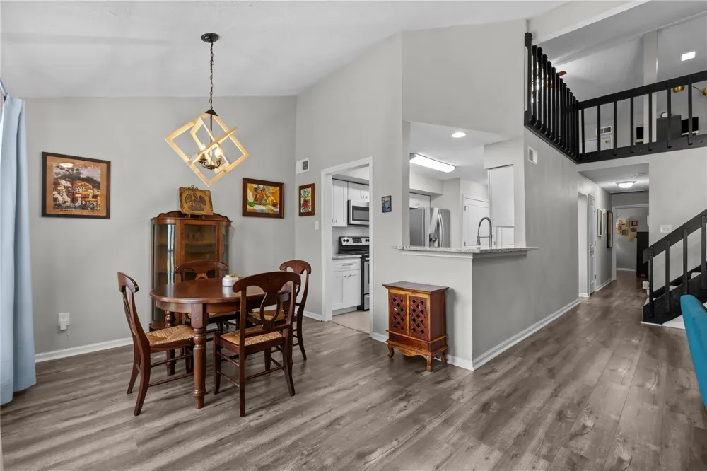59 Hideaway Drive Friendswood, TX 77546