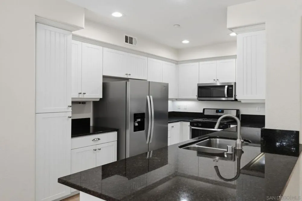 750 Harbor Cliff Way #105 Oceanside, CA 92054