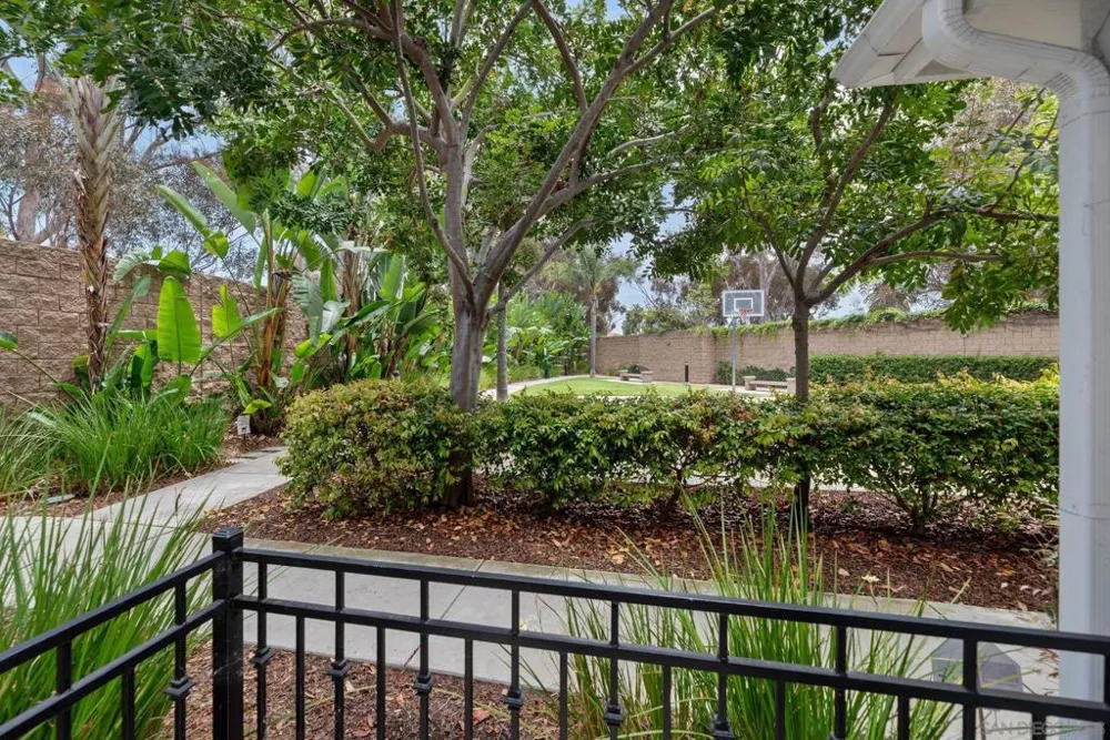 750 Harbor Cliff Way #105 Oceanside, CA 92054