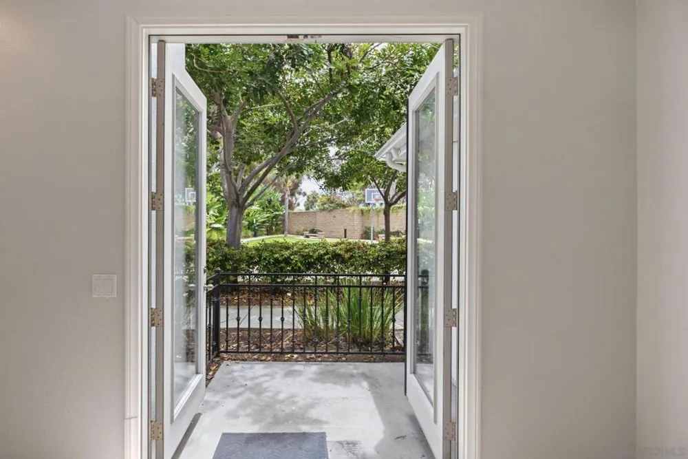750 Harbor Cliff Way #105 Oceanside, CA 92054