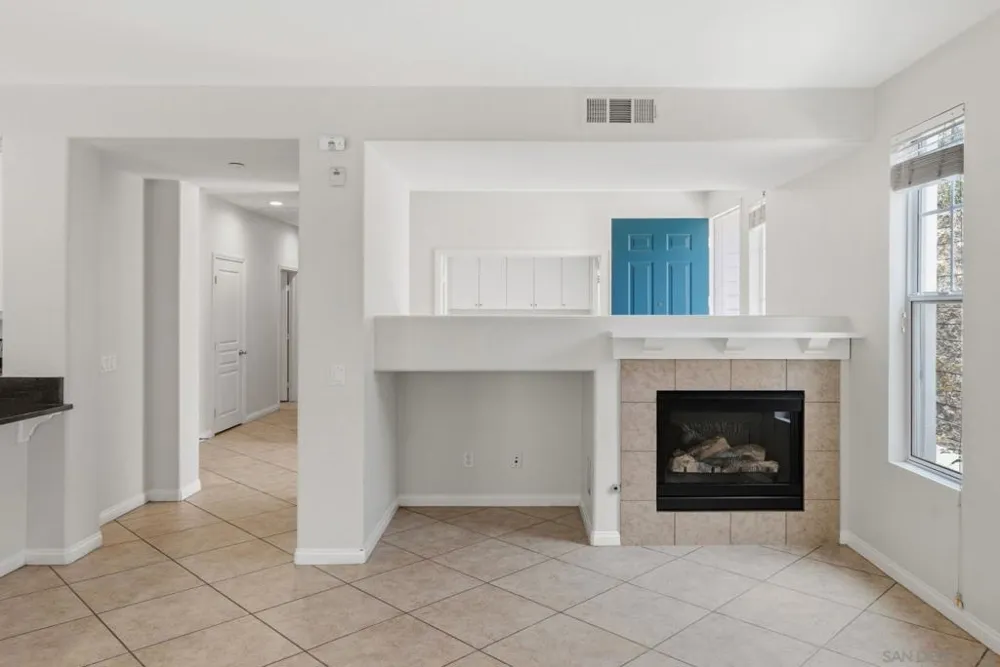 750 Harbor Cliff Way #105 Oceanside, CA 92054