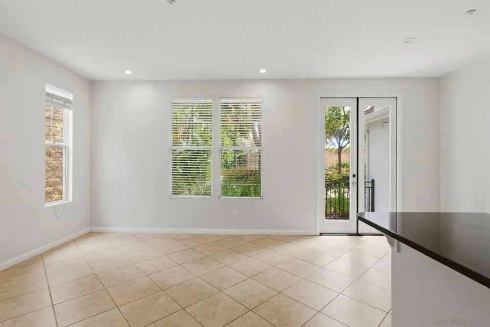 750 Harbor Cliff Way #105 Oceanside, CA 92054