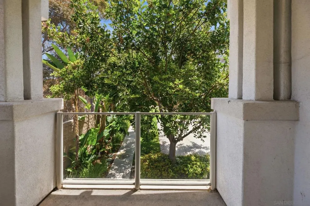 750 Harbor Cliff Way #105 Oceanside, CA 92054