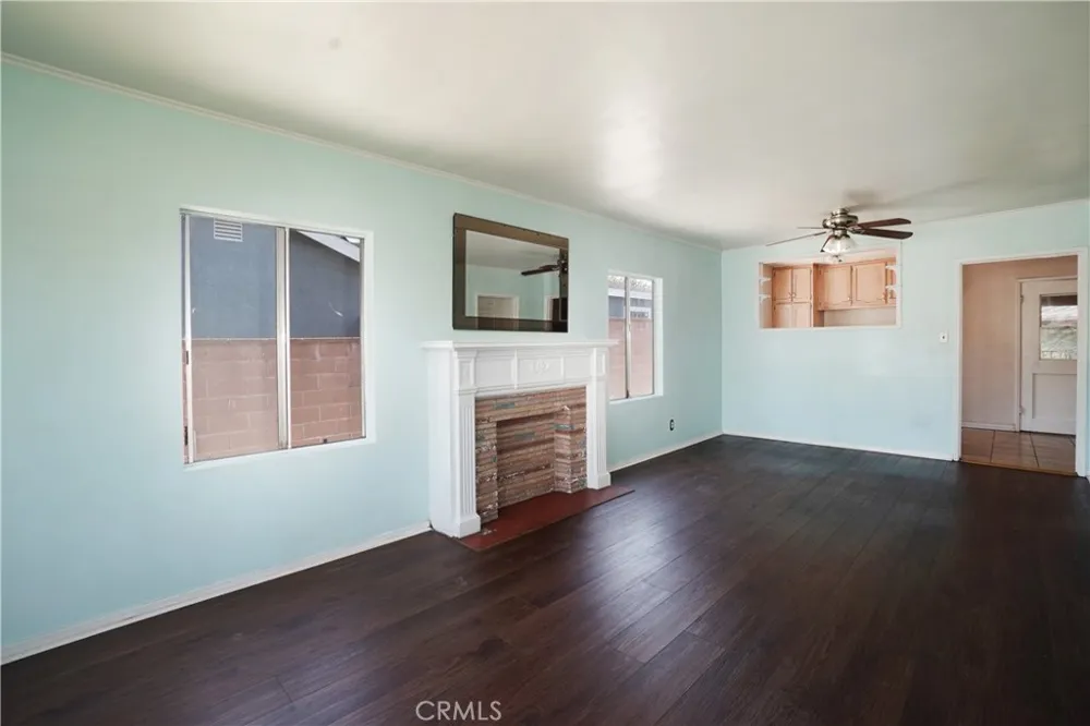 2458 Gaspar Avenue Commerce, CA 90040