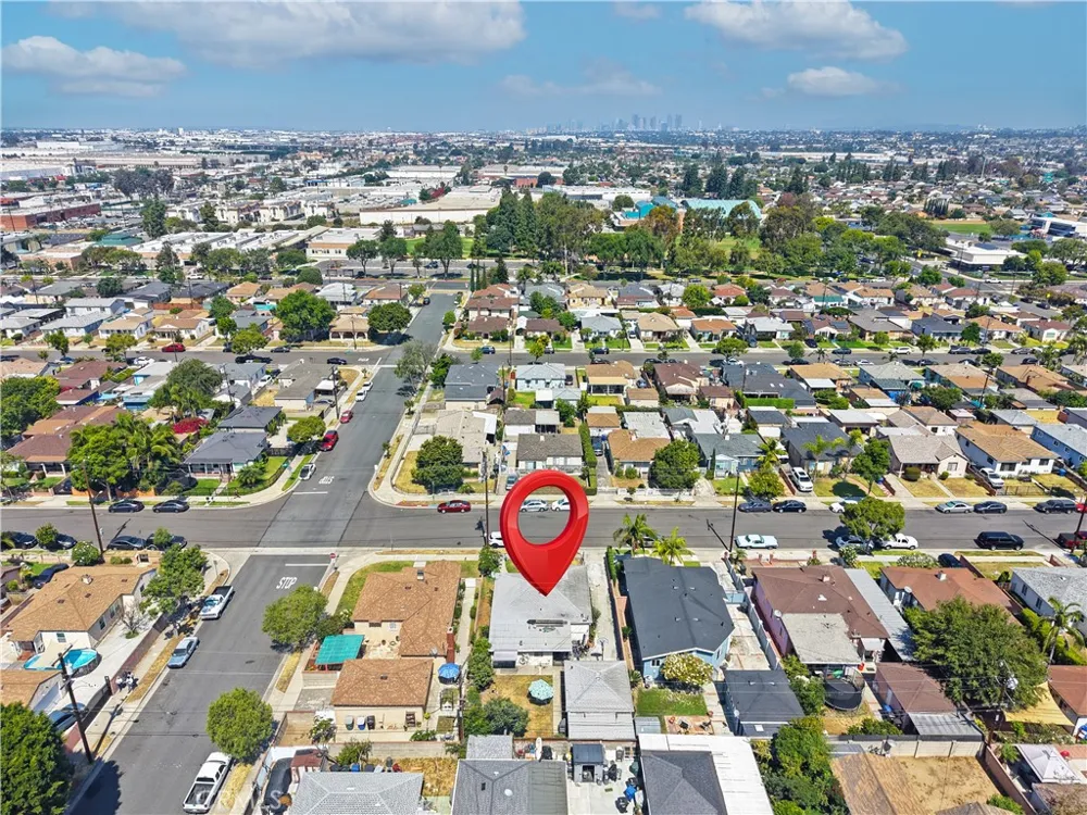 2458 Gaspar Avenue Commerce, CA 90040