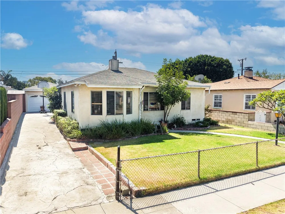 2458 Gaspar Avenue Commerce, CA 90040