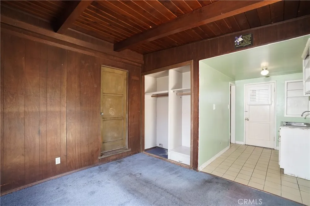 2458 Gaspar Avenue Commerce, CA 90040