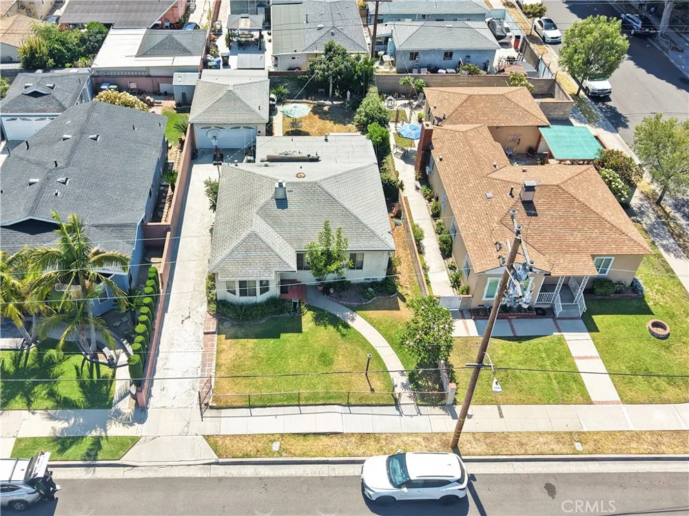 2458 Gaspar Avenue Commerce, CA 90040