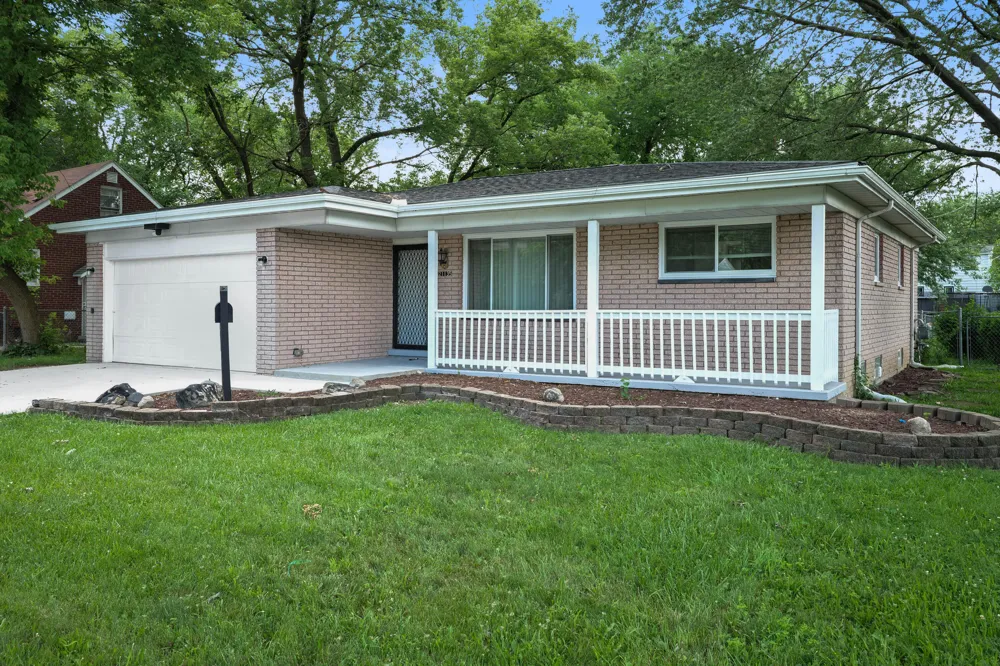 21135 La Salle Boulevard Warren, MI 48089