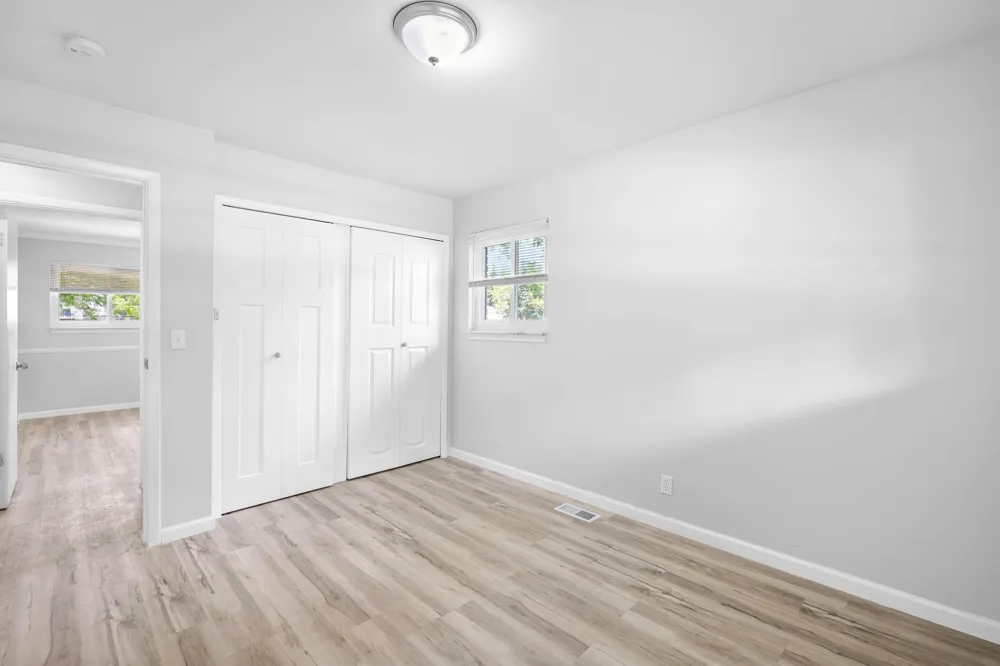 21135 La Salle Boulevard Warren, MI 48089