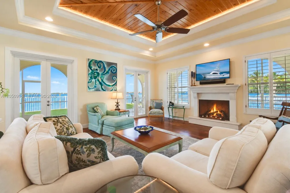 4105 NE Rigels Cove Way Jensen Beach, FL 34957