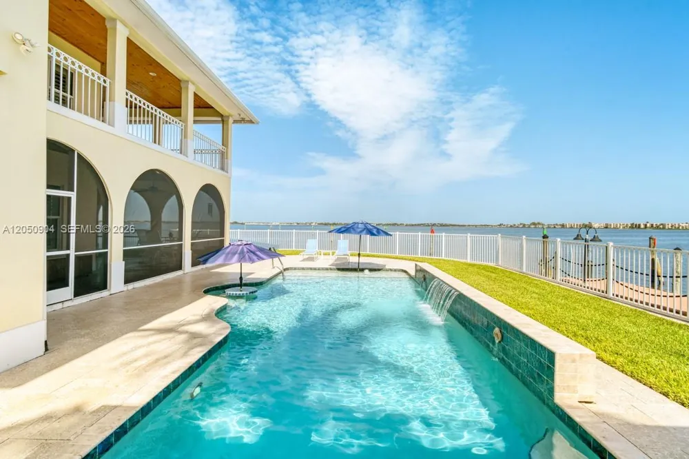 4105 NE Rigels Cove Way Jensen Beach, FL 34957