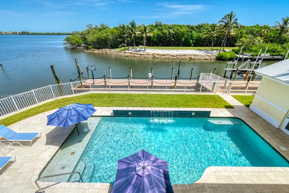 4105 NE Rigels Cove Way Jensen Beach, FL 34957