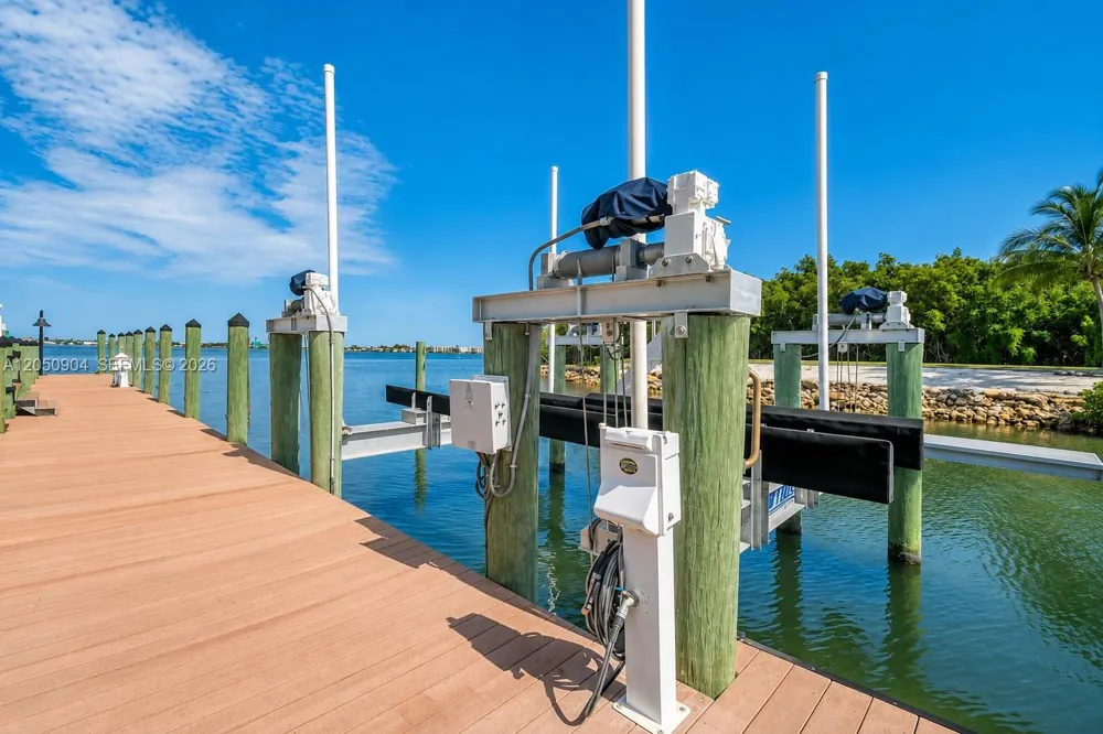 4105 NE Rigels Cove Way Jensen Beach, FL 34957