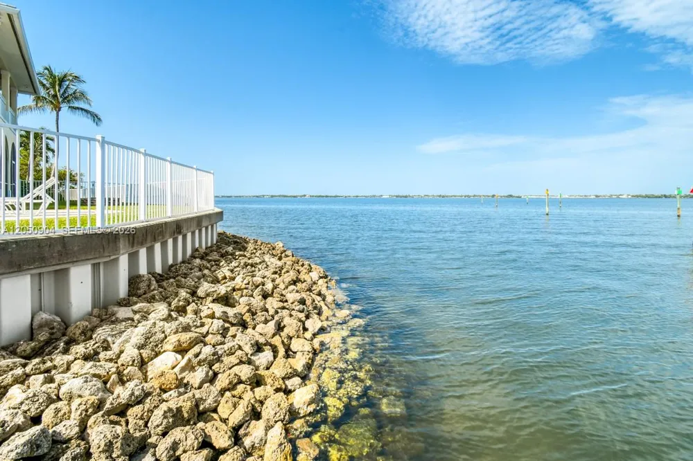 4105 NE Rigels Cove Way Jensen Beach, FL 34957
