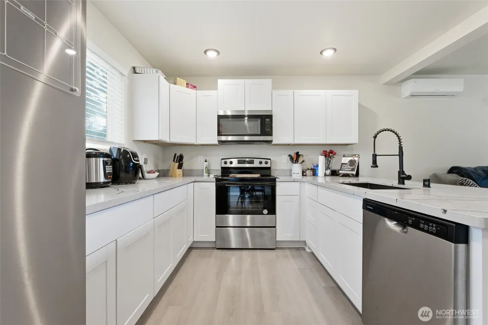 6214 Knoble Road E Spanaway, WA 98387
