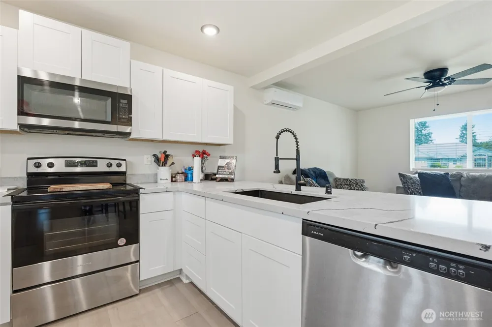 6214 Knoble Road E Spanaway, WA 98387