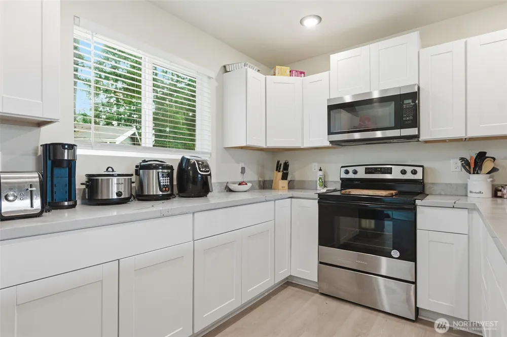6214 Knoble Road E Spanaway, WA 98387