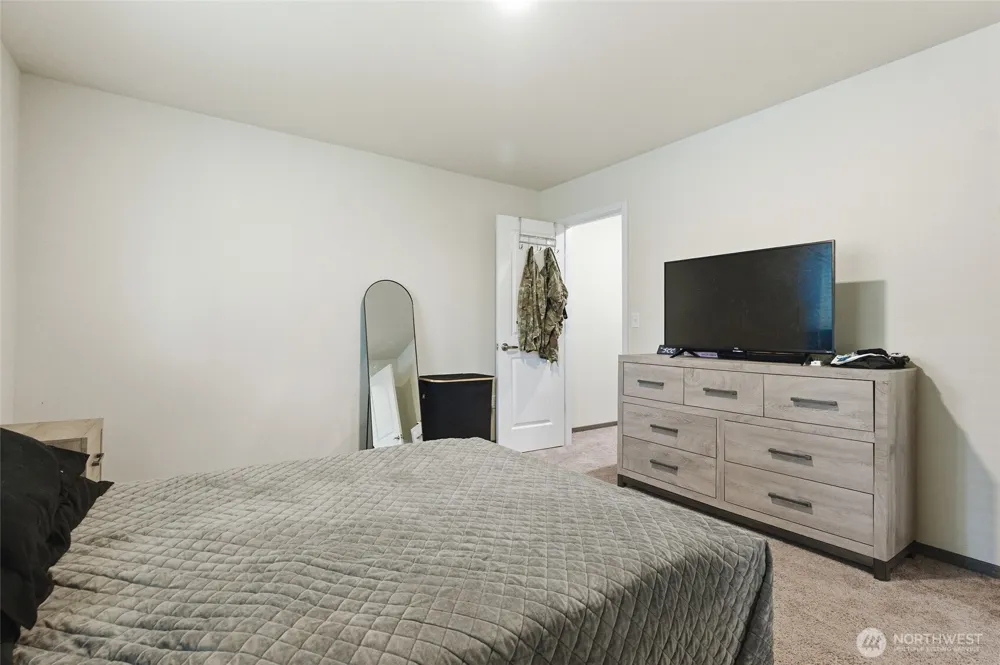 6214 Knoble Road E Spanaway, WA 98387