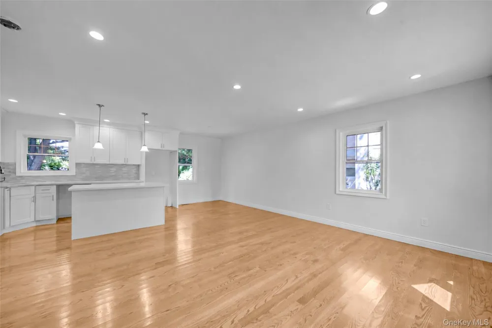 52 Norfeld Boulevard Elmont, NY 11003