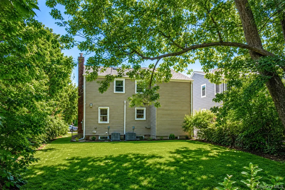 52 Norfeld Boulevard Elmont, NY 11003