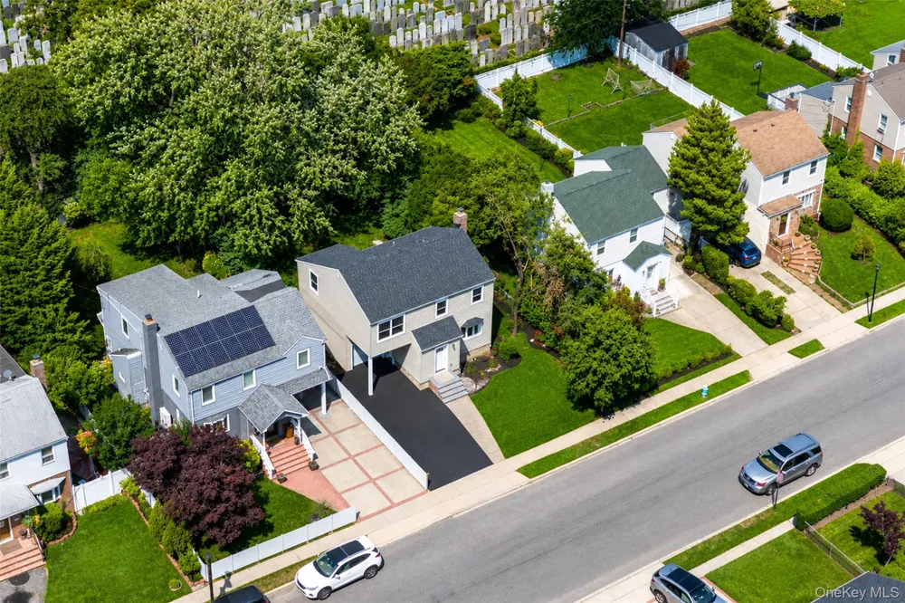52 Norfeld Boulevard Elmont, NY 11003