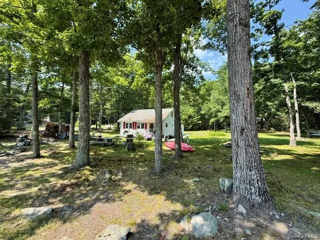 179 W Mohican Trail Glen Spey, NY 12737