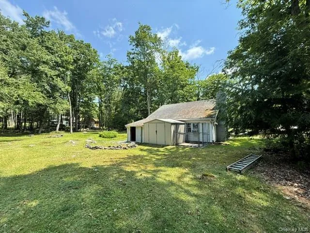 179 W Mohican Trail Glen Spey, NY 12737
