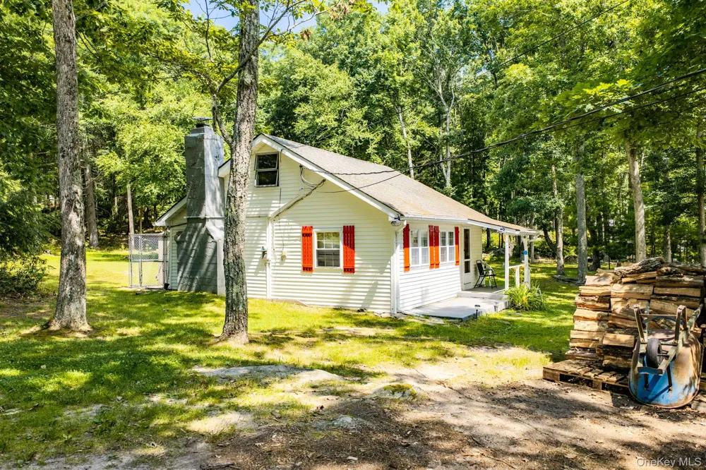 179 W Mohican Trail Glen Spey, NY 12737