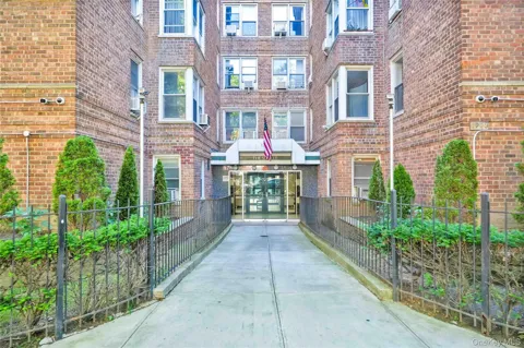 3203 Nostrand Avenue #5J