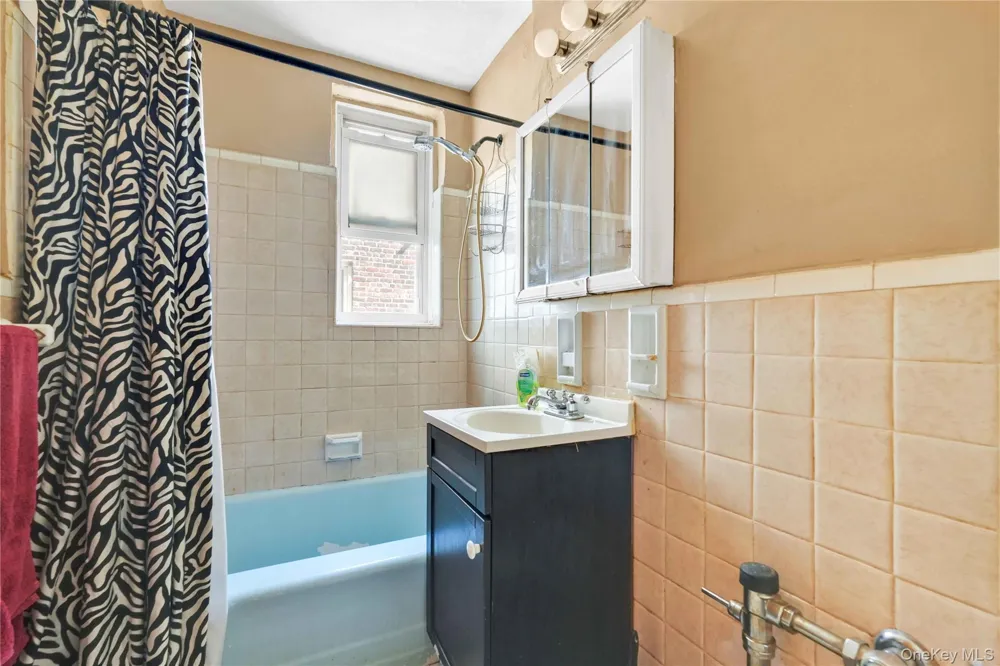 3203 Nostrand Avenue #5J Brooklyn, NY 11229