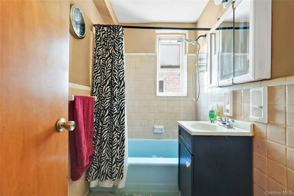 3203 Nostrand Avenue #5J Brooklyn, NY 11229