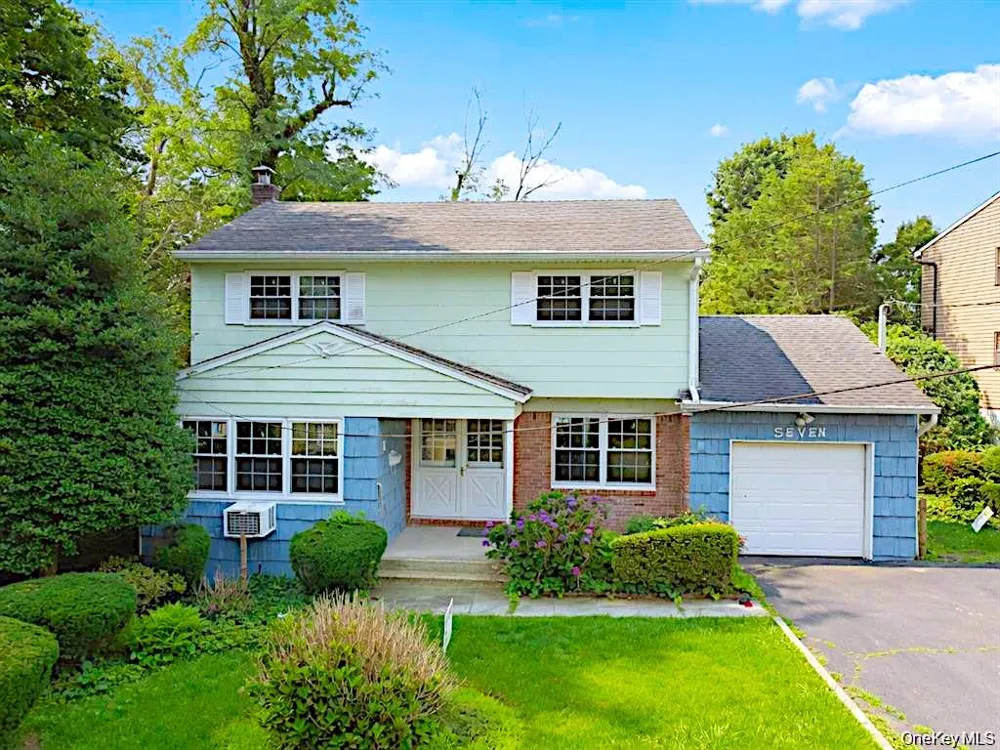 7 Locust Street Glen Head, NY 11545