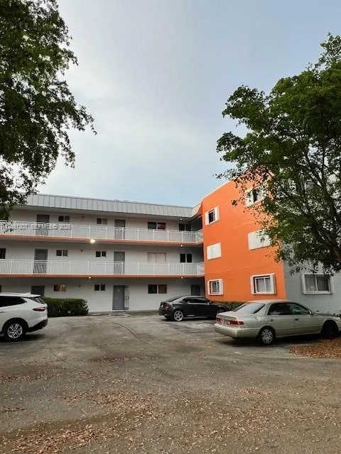 11311 SW 200th St #309D Miami, FL 33157