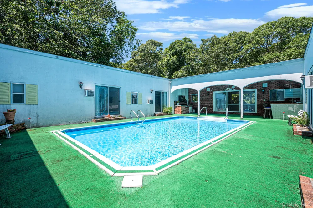 1520 Meday Avenue Mattituck, NY 11952